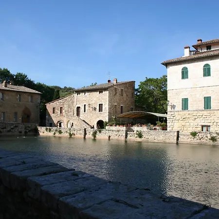 La Croce 3* Abbadia San Salvator