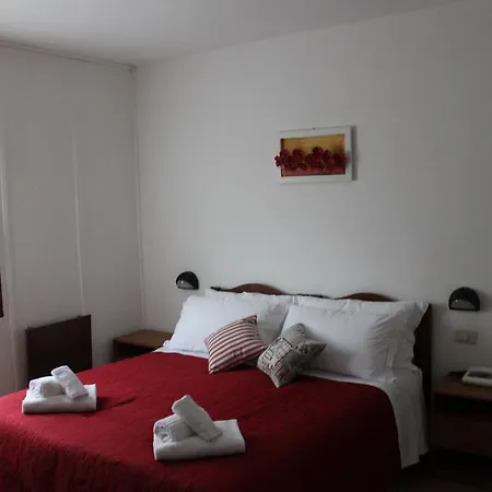 La Croce Hotel Abbadia San Salvator